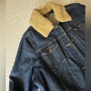 Eddie Bauer Denim Jacket with Removable Button-Down Sherpa Collar Women’s Large